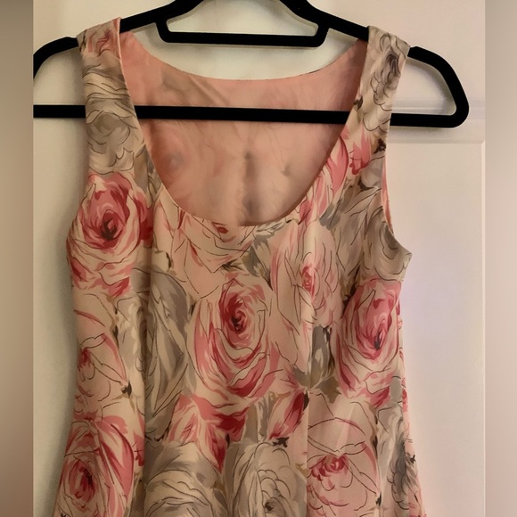 LN LINED PINK/GRAY SHEATH DRESS. FABRIC FEELS LIKE CHIFFON. PERFECT FOR SUMMER💕 - Picture 4 of 10